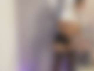 Gia Watsonn's Live Sex Cam Show