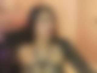 Live cam show with Gia Watsonn - Cum on SinfulBabes