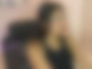 Gia Watsonn's Live Sex Cam Show