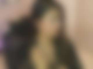 Gia Watsonn's Live Sex Cam Show