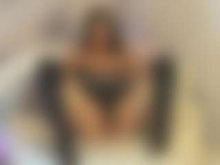 Gia Watsonn's Live Sex Cam Show
