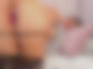 Gia Watsonn's Live Sex Cam Show