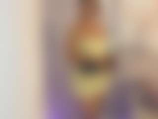 Gia Watsonn's Live Sex Cam Show