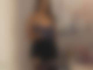Gia Watsonn's Live Sex Cam Show