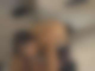 Gia Watsonn's Live Sex Cam Show