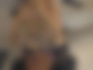 Gia Watsonn's Live Sex Cam Show