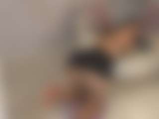 Gia Watsonn's Live Sex Cam Show