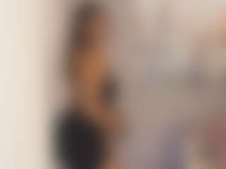 Live cam show with Gia Watsonn - Athletic Blowjob on Milfs Live