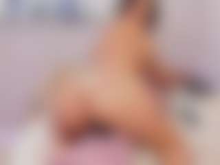 Gia Watsonn's Live Sex Cam Show