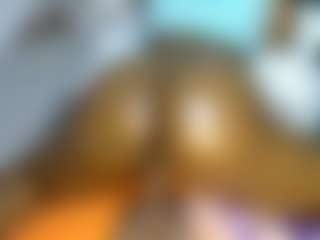 Live cam show with Judy-The-Booty - Ebony on Camsoda
