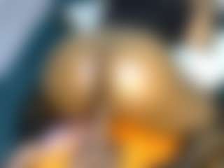 Live cam show with Judy-The-Booty - Ebony on Instabang