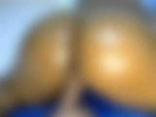 Judy-The-Booty's Live Sex Cam Show
