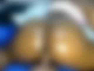 Judy-The-Booty's Live Sex Cam Show