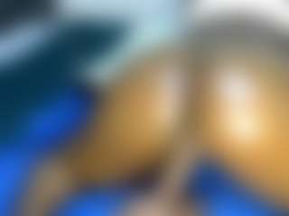 Judy-The-Booty's Live Sex Cam Show