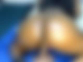 Judy-The-Booty's Live Sex Cam Show