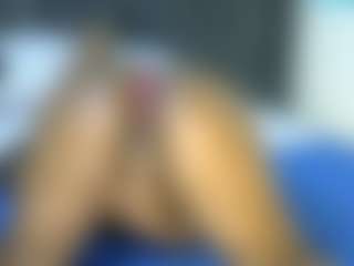 Judy-The-Booty's Live Sex Cam Show