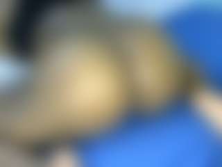 Live cam show with Judy-The-Booty - Ebony Teen (18+) on xxxlivecams.org