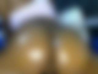 Judy-The-Booty's Live Sex Cam Show