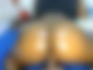 Live cam show with Judy-The-Booty - Ebony Big Tits on Camming Site
