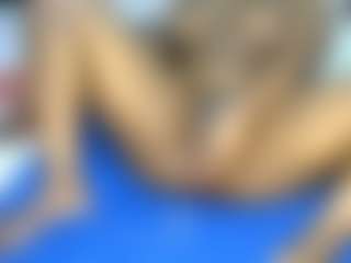 Judy-The-Booty's Live Sex Cam Show