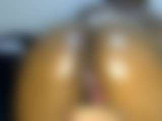 Live cam show with Judy-The-Booty - Ebony on realtime-chat