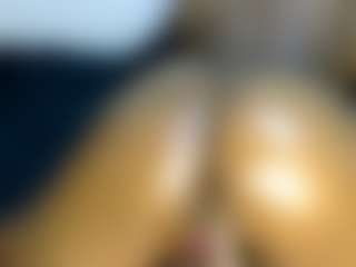 Judy-The-Booty's Live Sex Cam Show