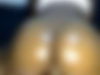 Judy-The-Booty's Live Sex Cam Show