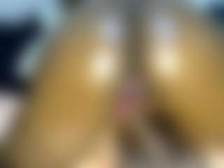 Live cam show with Judy-The-Booty - Strip Ebony on AdultVida.com