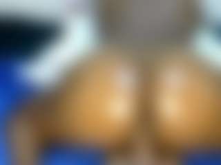 Judy-The-Booty's Live Sex Cam Show