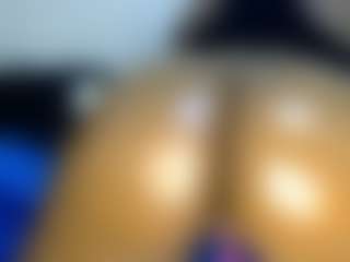 Judy-The-Booty's Live Sex Cam Show