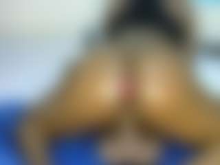 Judy-The-Booty's Live Sex Cam Show
