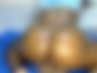 Live cam show with Judy-The-Booty - Black Cum on livesuperchat.net