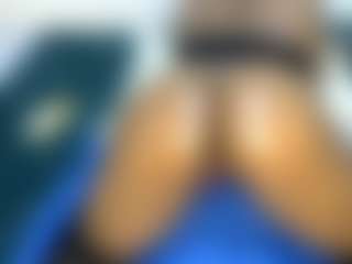 Judy-The-Booty's Live Sex Cam Show