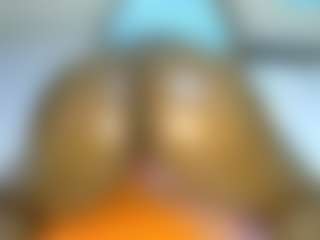 Live cam show with Judy-The-Booty - Ebony Teen (18+) on Mixed Magazine Live