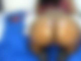 Judy-The-Booty's Live Sex Cam Show