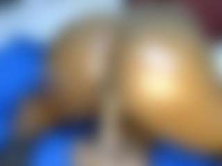 Judy-The-Booty's Live Sex Cam Show