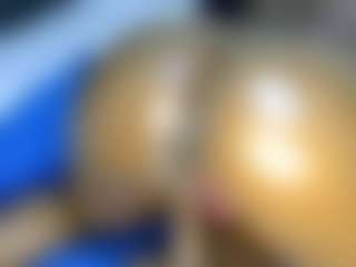 Judy-The-Booty's Live Sex Cam Show
