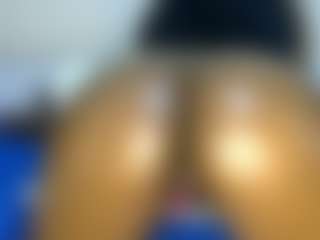 Live cam show with Judy-The-Booty - BBW on TeamSkeetLive