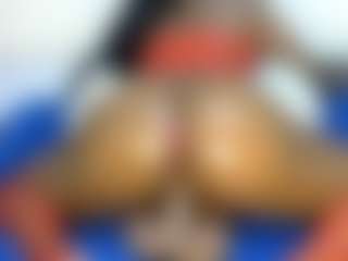 Judy-The-Booty's Live Sex Cam Show