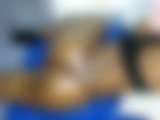 Live cam show with Judy-The-Booty - Teen (18+) on Livezox