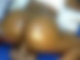 Live cam show with Judy-The-Booty - Spy Curvy on CamClone