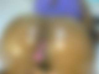 Judy-The-Booty's Live Sex Cam Show