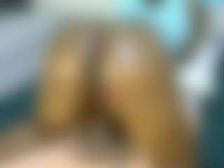 Judy-The-Booty's Live Sex Cam Show