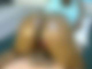 Judy-The-Booty's Live Sex Cam Show
