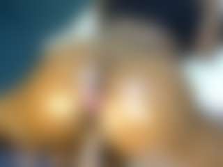 Judy-The-Booty's Live Sex Cam Show