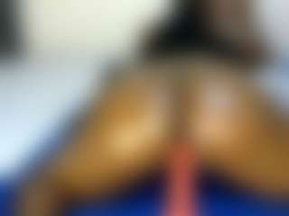 Judy-The-Booty's Live Sex Cam Show