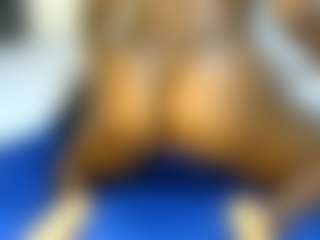 Live cam show with Judy-The-Booty - Ebony Squirt on SinfulBabes