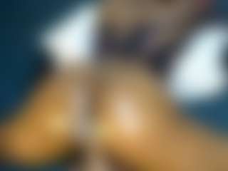 Judy-The-Booty's Live Sex Cam Show