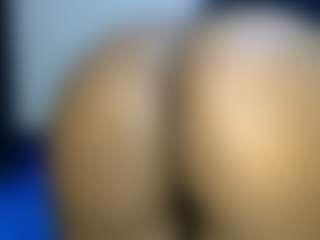 Judy-The-Booty's Live Sex Cam Show