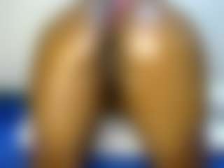 Live cam show with Judy-The-Booty - Black Young Adult on SpunkLive